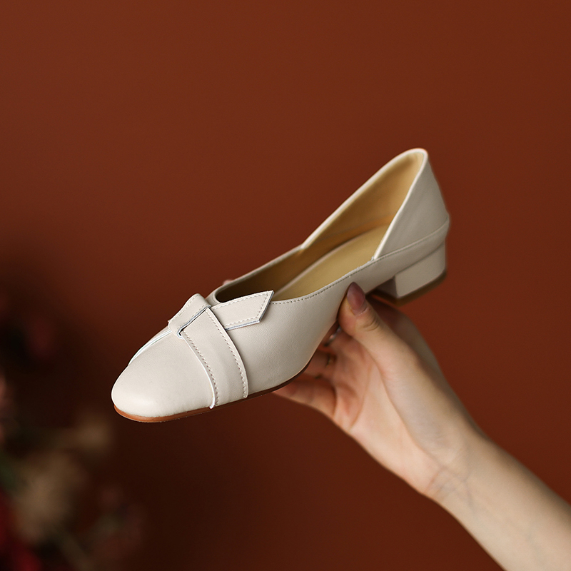 Women's French Retro Round-Toe Genuine Leather Chunky Heel Bowknot Single Shoes - Artistic Deer and Nara Design Women's French Retro Round-Toe Genuine Leather Chunky Heel Bowknot Single Shoes - Artistic Deer and Nara Design