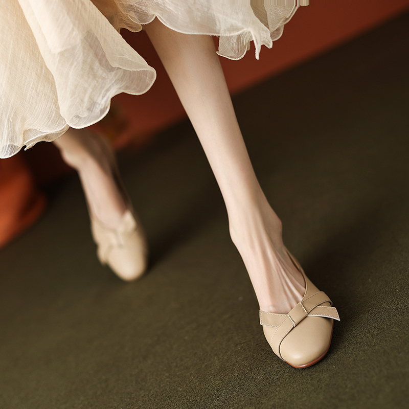 Women's French Retro Round-Toe Genuine Leather Chunky Heel Bowknot Single Shoes - Artistic Deer and Nara Design Women's French Retro Round-Toe Genuine Leather Chunky Heel Bowknot Single Shoes - Artistic Deer and Nara Design