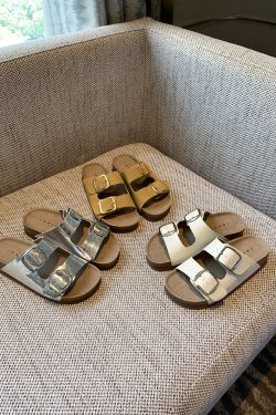 Women's Genuine Leather One-Strap Thick-Soled Outdoor Slides Sandals – Summer 2025 Soft Sole Footwear for Comfort and Style