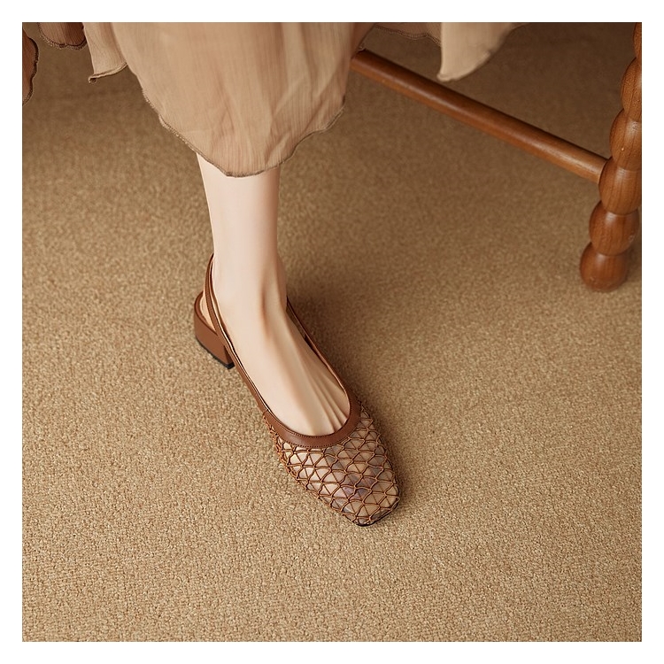 Women’s Genuine Leather Square-Toe Mesh Sandals - Breathable Mid-Heel Summer Footwear, Versatile Closed-Toe Style for 2025 Women’s Genuine Leather Square-Toe Mesh Sandals - Breathable Mid-Heel Summer Footwear, Versatile Closed-Toe Style for 2025