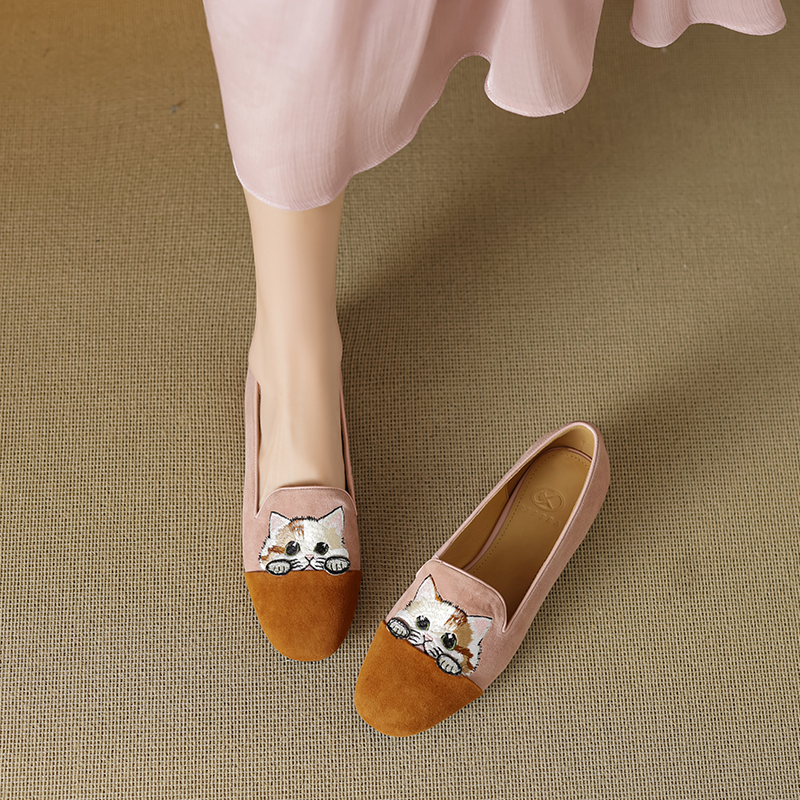 Women's Genuine Leather Suede Lucky Cat Embroidered Slip-On Loafers with Low Chunky Heels - Trendy Y2K Inspired Footwear Women's Genuine Leather Suede Lucky Cat Embroidered Slip-On Loafers with Low Chunky Heels - Trendy Y2K Inspired Footwear