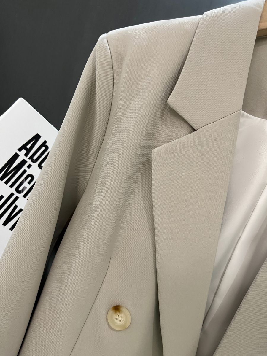 Women's Gray British Style Blazer, Trendy Small Suit Jacket for Spring & Autumn 2025, Chic Commuter Fashion Women's Gray British Style Blazer, Trendy Small Suit Jacket for Spring & Autumn 2025, Chic Commuter Fashion