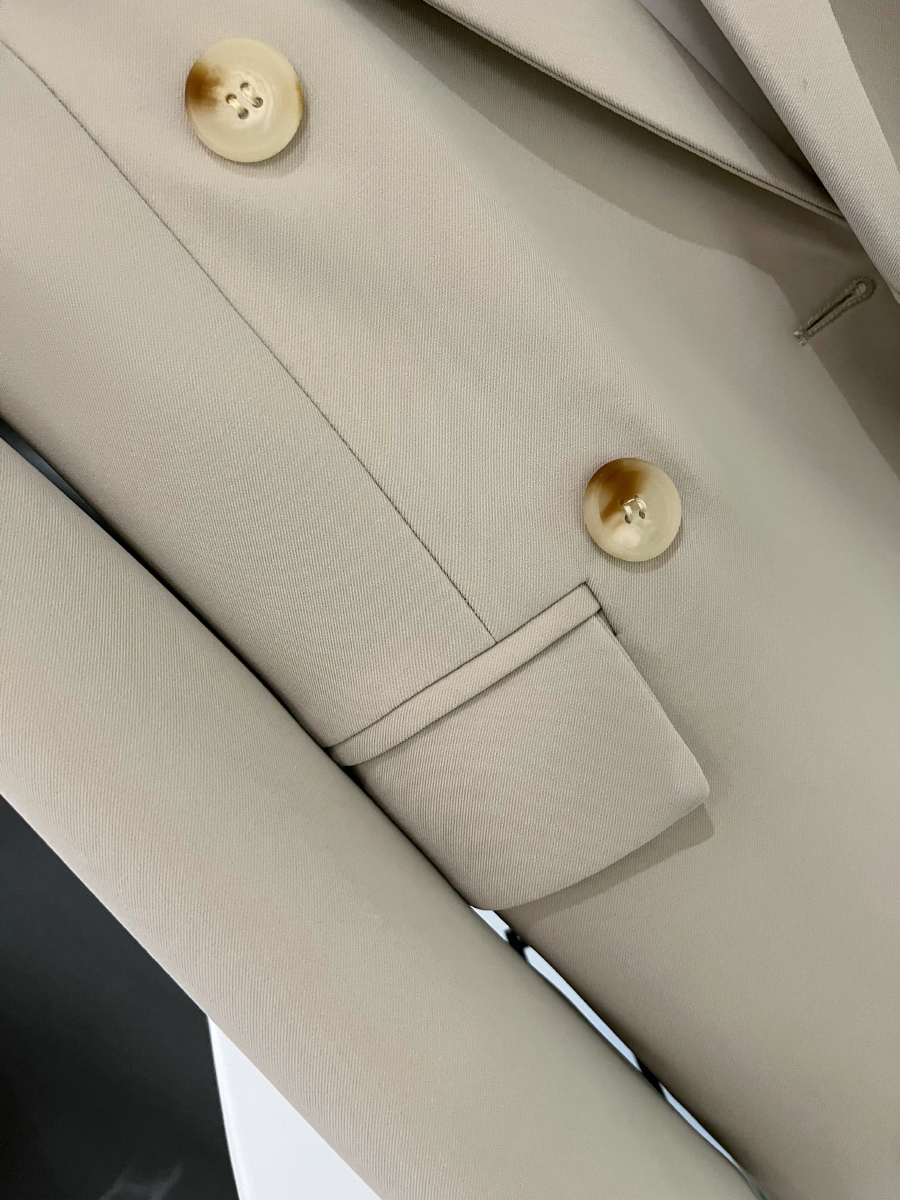 Women's Gray British Style Blazer, Trendy Small Suit Jacket for Spring & Autumn 2025, Chic Commuter Fashion Women's Gray British Style Blazer, Trendy Small Suit Jacket for Spring & Autumn 2025, Chic Commuter Fashion