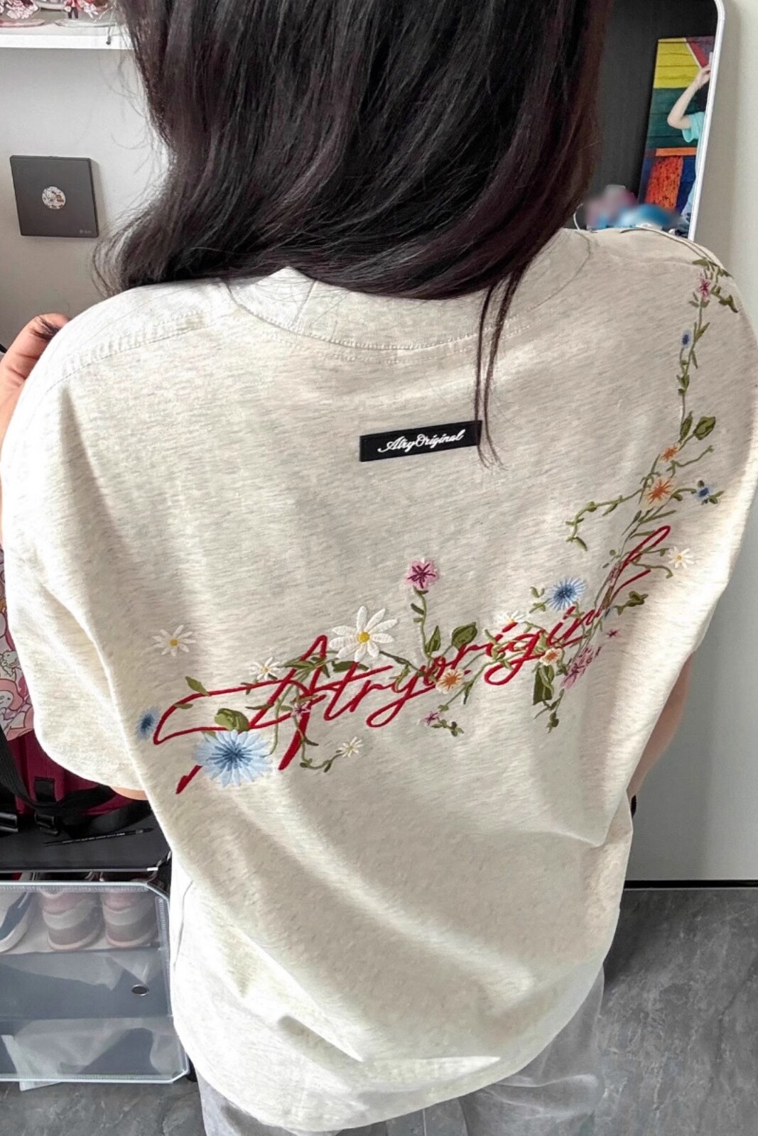 Women's Gray Floral Embroidered High Street T-Shirt - Summer Short Sleeve Heavyweight Cotton Top, Trendy American Style