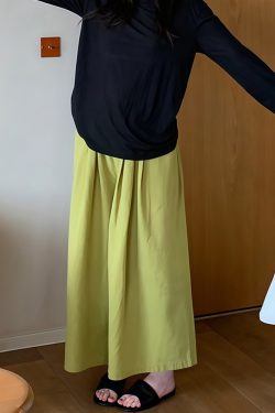 Women’s Green Draped Wide-Leg Pants, Summer Loose BF Style, Relaxed Fit for Petite Sizes, Trendy 2025 Fashion