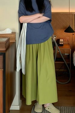 Women’s Green Draped Wide-Leg Pants, Summer Loose BF Style, Relaxed Fit for Petite Sizes, Trendy 2025 Fashion