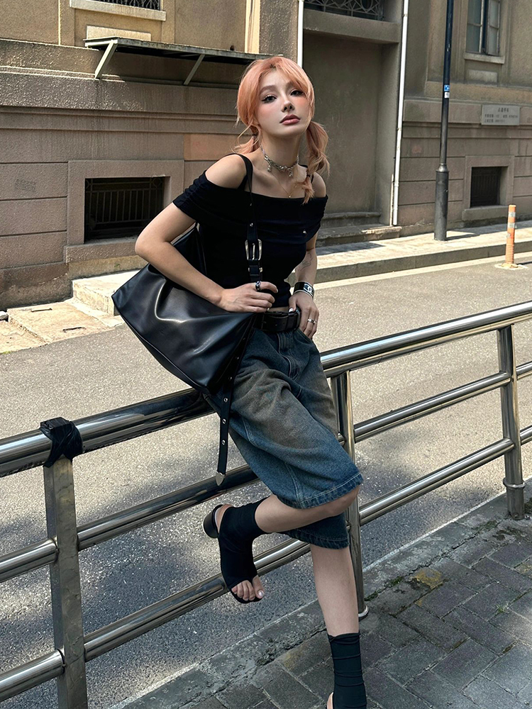 Women's High-End Black One-Shoulder Fitted T-Shirt, Summer Faux Two-Piece Camisole, Trendy Ins Style Women's High-End Black One-Shoulder Fitted T-Shirt, Summer Faux Two-Piece Camisole, Trendy Ins Style