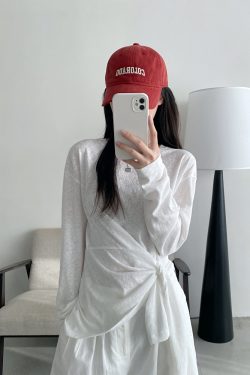 Women's Korean Style Long Sleeve T-Shirt - White Base Layer, Loose Fit, Straight Shoulder, Unique Design, High-End Fashion