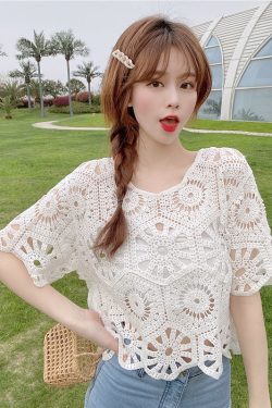 Women's Lace Pullover Top - Short Sleeve Sun Protection Shawl Cover-Up - Stylish Summer Fashion