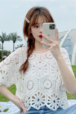 Women's Lace Pullover Top - Short Sleeve Sun Protection Shawl Cover-Up - Stylish Summer Fashion