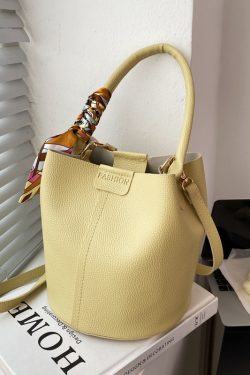 Women's Large Capacity Crossbody Bag - High-End Summer 2025 Trendy Tote Bucket Bag for Stylish Everyday Use