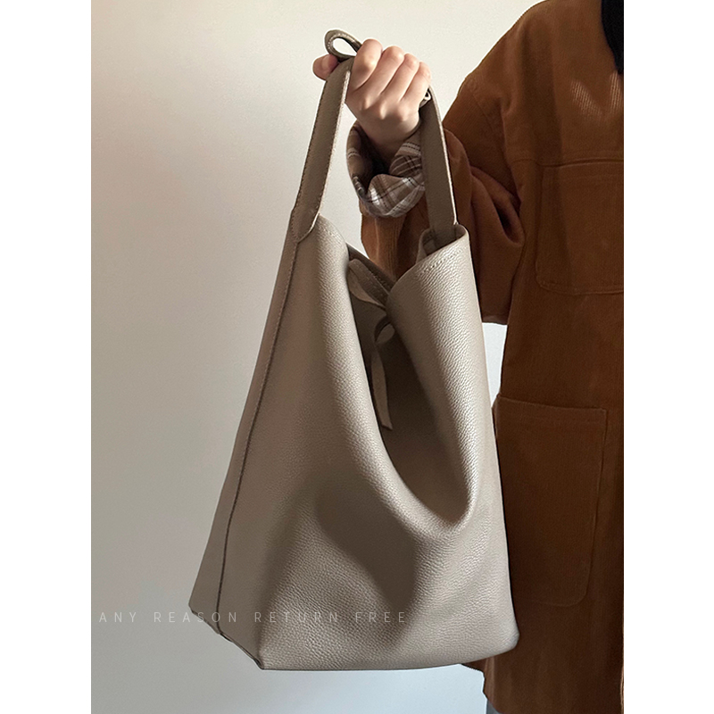 Women's Large Capacity Soft Leather Bucket Tote Bag for Work Commuting - Stylish Shoulder Bag for Everyday Use Women's Large Capacity Soft Leather Bucket Tote Bag for Work Commuting - Stylish Shoulder Bag for Everyday Use