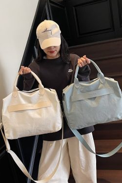 Women's Large Capacity Travel Bag - Lightweight Crossbody Sports Bag for Short Trips and Commuting