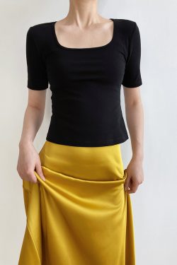 Women's Light Fabric Short Sleeve Square Neck T-Shirt - Solid Color, High Waist Slim Fit, Off-Shoulder Style for Spring/Summer