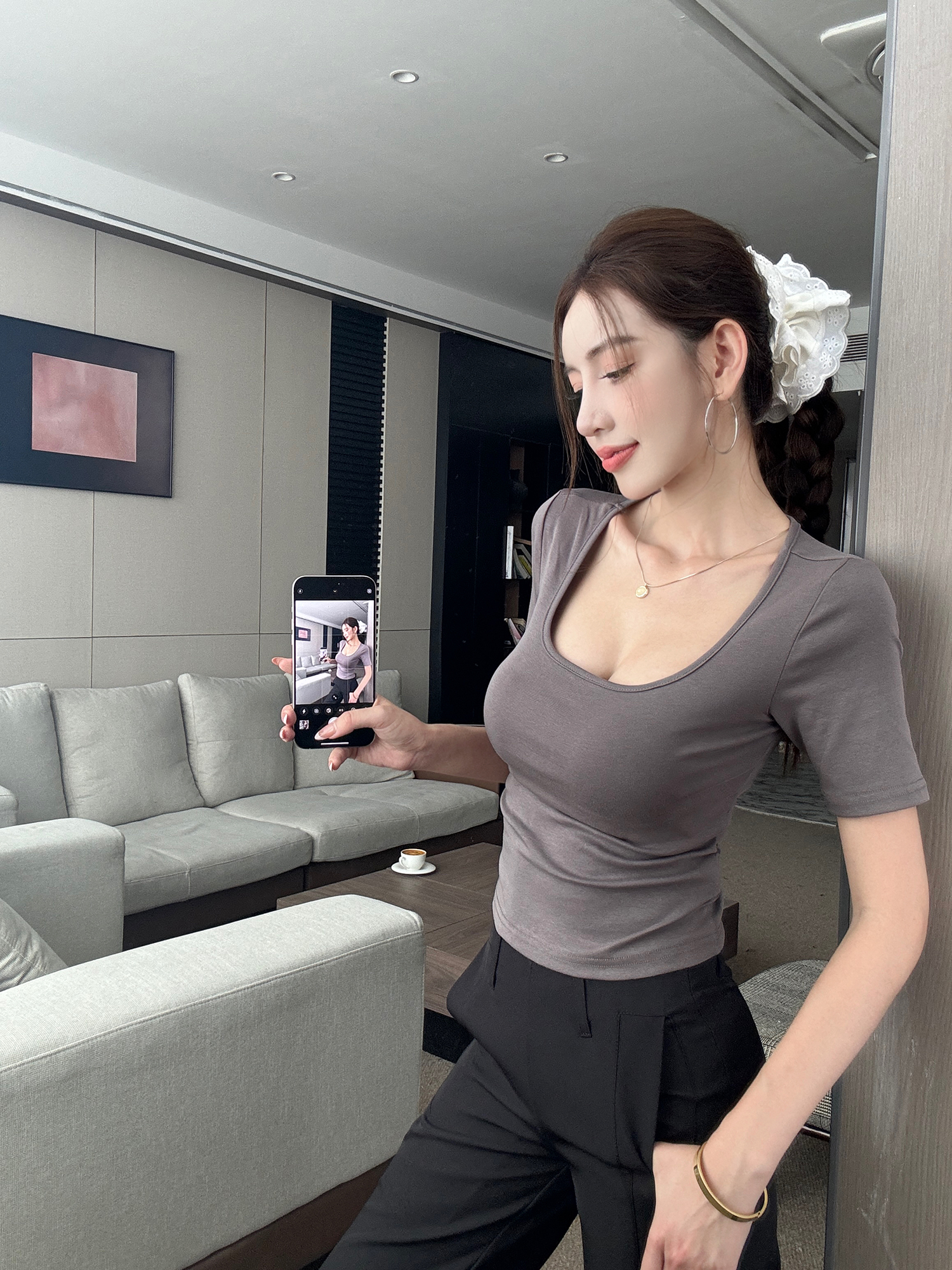 Women's Light Fabric Short Sleeve Square Neck T-Shirt - Solid Color, High Waist Slim Fit, Off-Shoulder Style for Spring/Summer Women's Light Fabric Short Sleeve Square Neck T-Shirt - Solid Color, High Waist Slim Fit, Off-Shoulder Style for Spring/Summer
