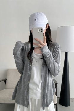 Women's Lightweight Sun Protection Cardigan - Loose Fit Long Sleeve Tencel Acetate Knit Top for Spring & Summer