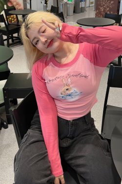 Women's Little Rabbit Graphic T-Shirt - Round Neck, Short Sleeve, Summer Loose Fit, Flattering Casual Top