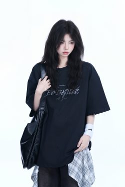Women's Loose Fit Round Neck T-Shirt with Short Sleeves - Summer Style 'Sit and Eat Until the Mountains are Empty' Graphic