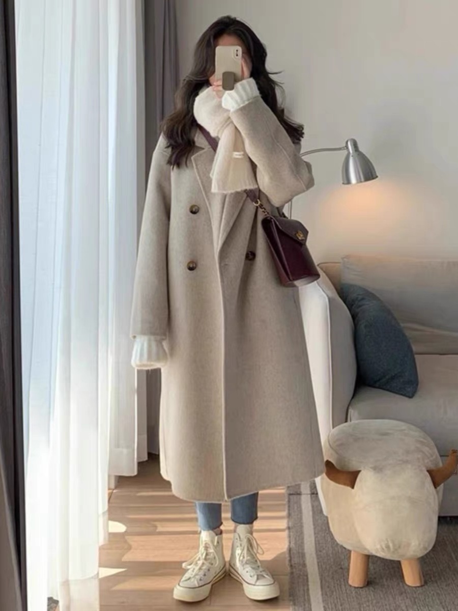 Women's Mid-Length Down Jacket with Cashmere Lining, 2024 Winter Thick Woolen Overcoat in Oatmeal Color Women's Mid-Length Down Jacket with Cashmere Lining, 2024 Winter Thick Woolen Overcoat in Oatmeal Color