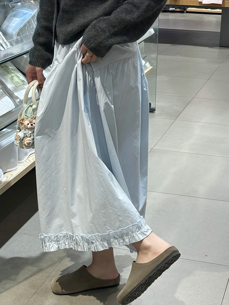 Women's Plus Size Light Blue Lace A-Line Midi Skirt, Slimming Design for Pear-Shaped Body, Trendy 2025 Style Women's Plus Size Light Blue Lace A-Line Midi Skirt, Slimming Design for Pear-Shaped Body, Trendy 2025 Style