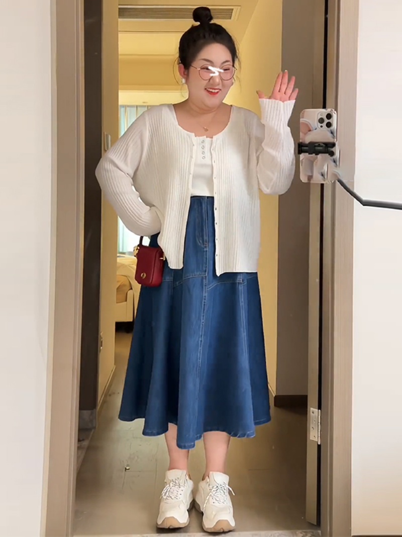 Women's Plus Size Slimming Loose Knitted Cardigan - Spring Ice Silk Solid Color Top for Sun Protection, Unique French Style Women's Plus Size Slimming Loose Knitted Cardigan - Spring Ice Silk Solid Color Top for Sun Protection, Unique French Style