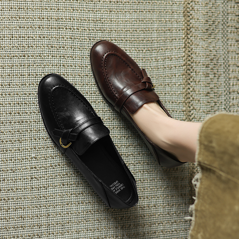 Women's Retro British Style Genuine Leather Slip-On Loafers with Medium Chunky Heel - Two-Way Wear for Spring Fashion Women's Retro British Style Genuine Leather Slip-On Loafers with Medium Chunky Heel - Two-Way Wear for Spring Fashion