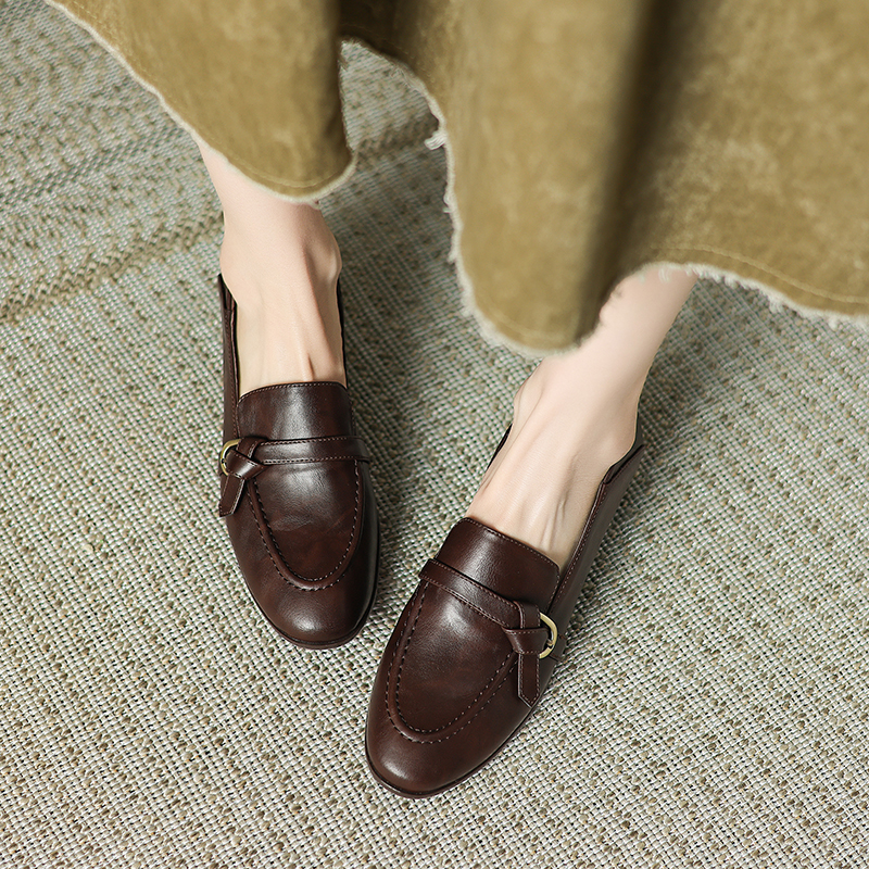 Women's Retro British Style Genuine Leather Slip-On Loafers with Medium Chunky Heel - Two-Way Wear for Spring Fashion Women's Retro British Style Genuine Leather Slip-On Loafers with Medium Chunky Heel - Two-Way Wear for Spring Fashion