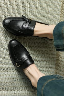 Women's Retro British Style Genuine Leather Slip-On Loafers with Medium Chunky Heel - Two-Way Wear for Spring Fashion