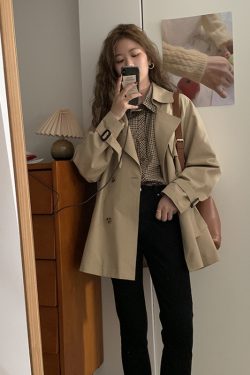 Women's Retro Checkered Polo Shirt - French Chic Top in Autumn/Summer 2025 Style, Niche Hong Kong Design