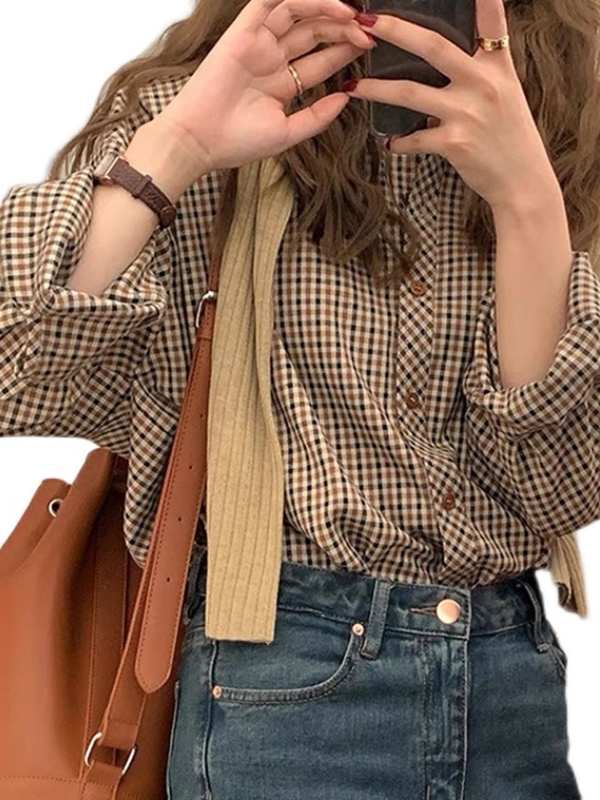 Women's Retro Checkered Polo Shirt - French Chic Top in Autumn/Summer 2025 Style, Niche Hong Kong Design Women's Retro Checkered Polo Shirt - French Chic Top in Autumn/Summer 2025 Style, Niche Hong Kong Design