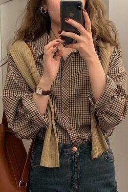 Women's Retro Checkered Polo Shirt - French Chic Top in Autumn/Summer 2025 Style, Niche Hong Kong Design