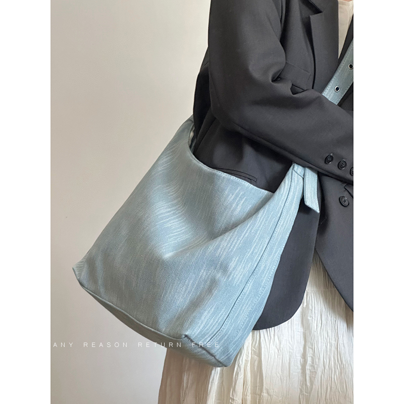 Women's Retro Denim Canvas Tote Bag - Large Capacity Commuting Shoulder & Crossbody Bag for Everyday Versatility Women's Retro Denim Canvas Tote Bag - Large Capacity Commuting Shoulder & Crossbody Bag for Everyday Versatility