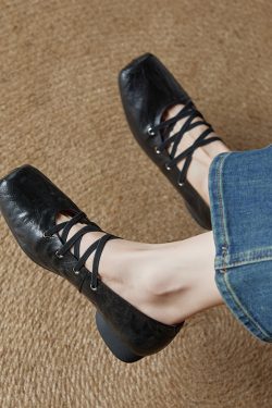 Women's Retro French Mary Jane Ballet Flats - Genuine Leather, Square Toe, Cross Strap, Mid-Heel, Vintage Style