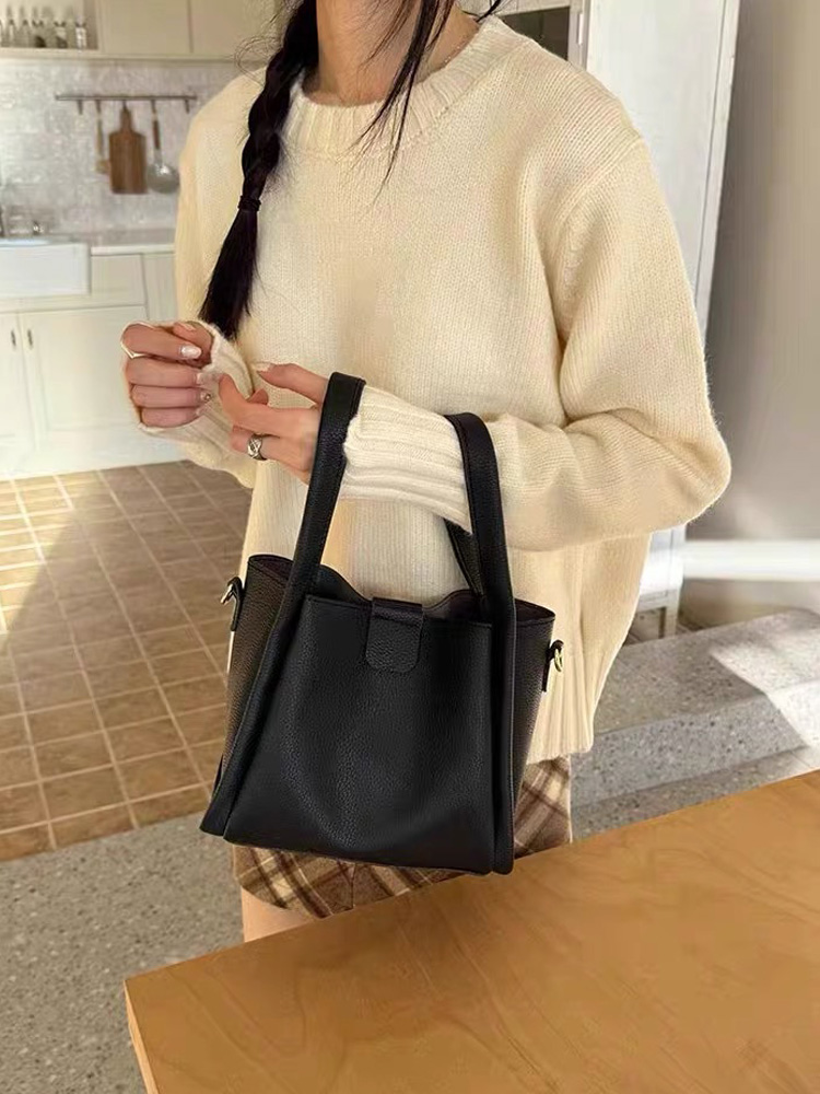 Women's Retro Textured Tote Bag 2024 | Fashionable Commuting Shoulder & Crossbody Bucket Handbag Women's Retro Textured Tote Bag 2024 | Fashionable Commuting Shoulder & Crossbody Bucket Handbag