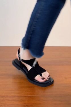 Women's Sanded Sheepskin Thong Flat Square-Toe Sandals - Versatile Open-Toe Roman Style for Summer 2025