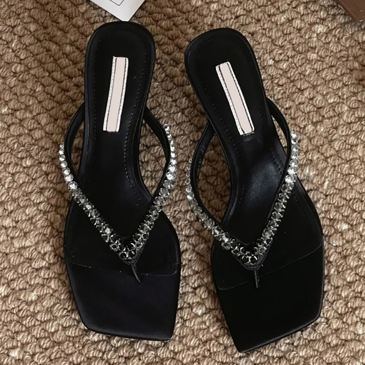 Women's Sheepskin Flip-Flops with Rhinestones, Square-Toed High-Heeled Sandals, Casual Vacation Style, French Elegance Women's Sheepskin Flip-Flops with Rhinestones, Square-Toed High-Heeled Sandals, Casual Vacation Style, French Elegance