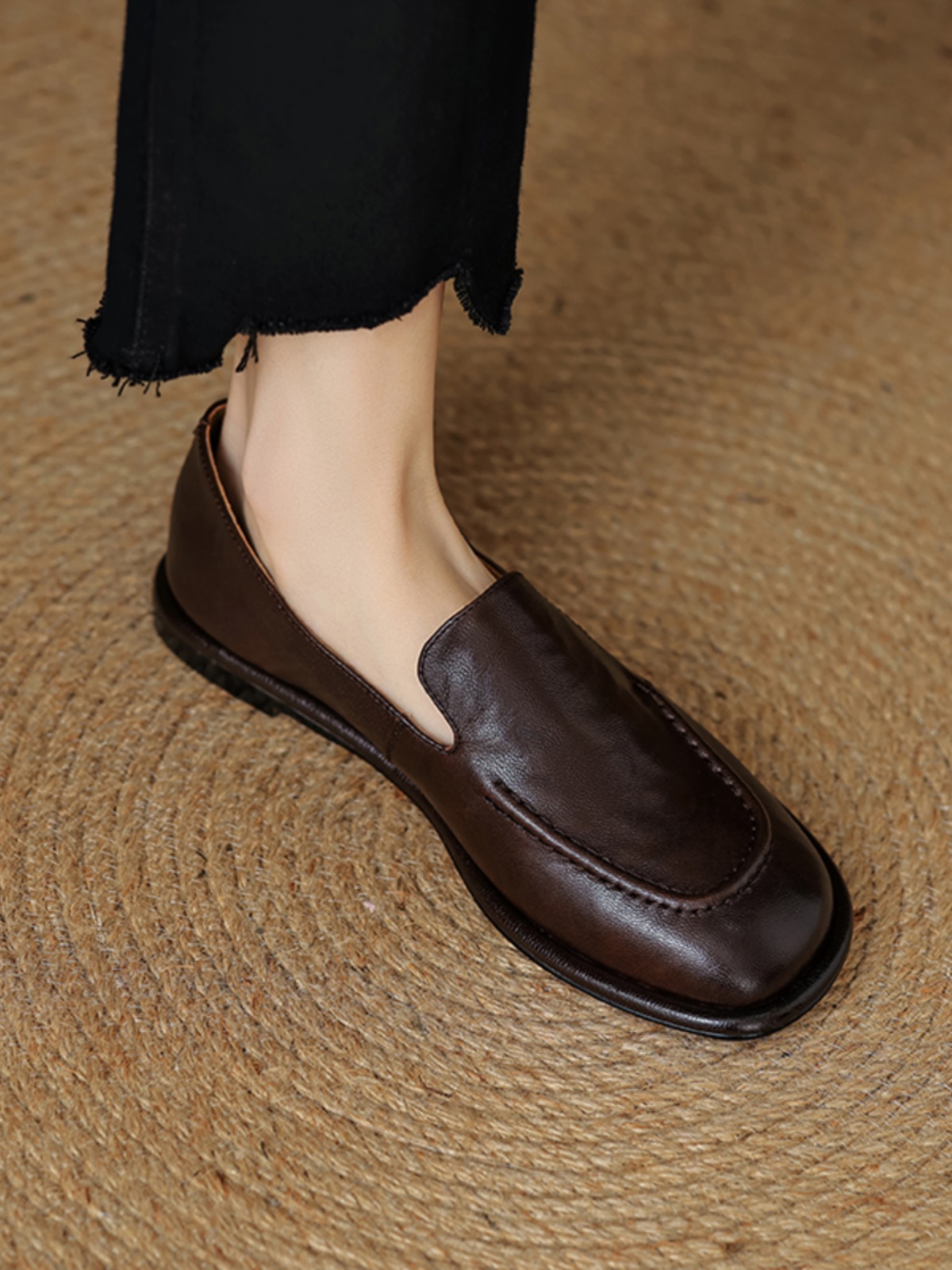Women's Sheepskin Melard Flat Loafers - Stylish Spring/Summer 2025 Leather Shoes, Sizes 41-43, Perfect for Casual Outings Women's Sheepskin Melard Flat Loafers - Stylish Spring/Summer 2025 Leather Shoes, Sizes 41-43, Perfect for Casual Outings