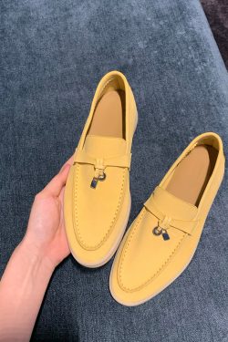 Women's Sheepskin Tassel Lock Loafers - Flat Slip-On Cashmere Flats for Versatile Everyday Style