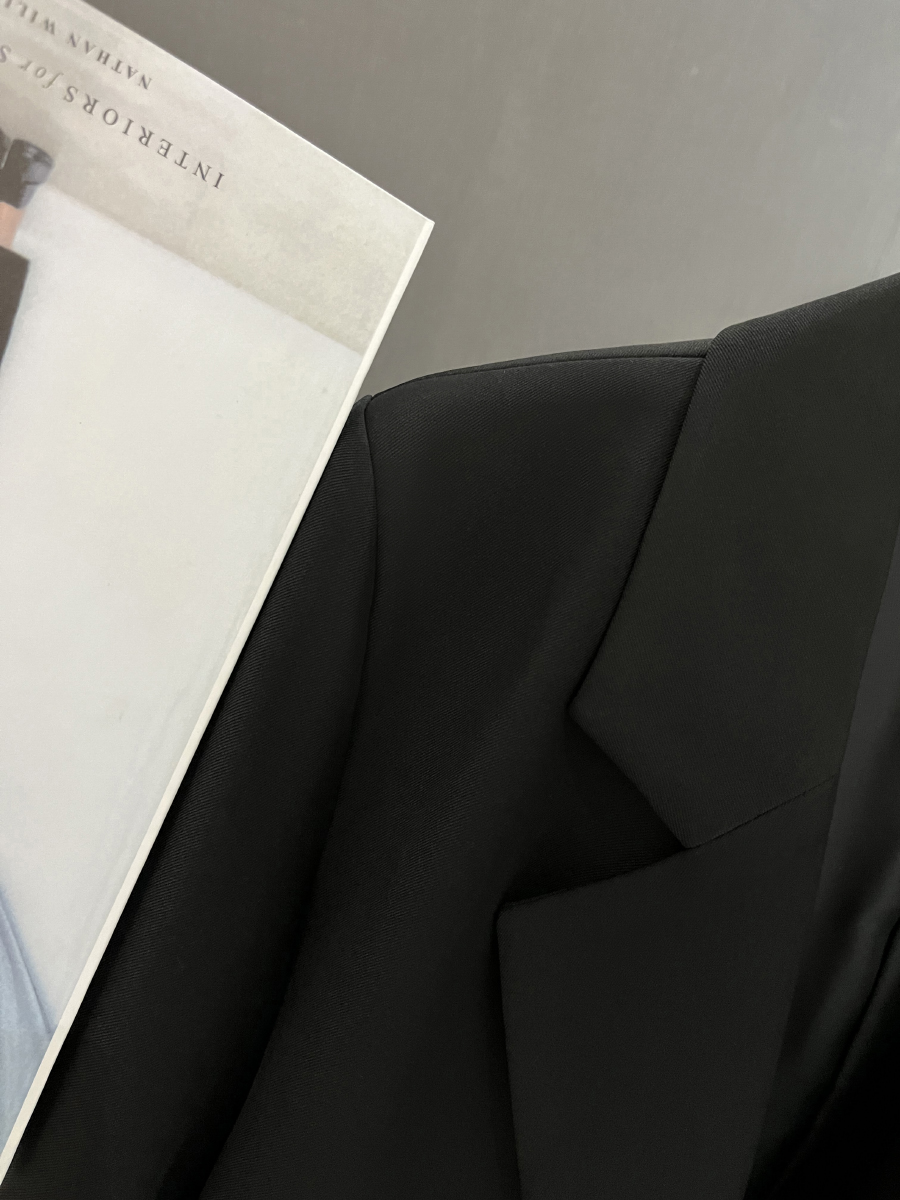 Women's Short Black Suit Jacket, 2025 British Style Blazer, High-End Quality, Fashionable for Spring and Autumn Wear Women's Short Black Suit Jacket, 2025 British Style Blazer, High-End Quality, Fashionable for Spring and Autumn Wear