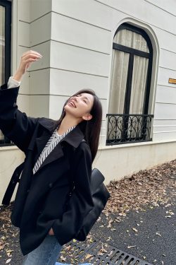 Women's Short Black Windbreaker Coat with Waist Tie, Casual Cardigan Style, Lapel Collar, Long Sleeves for Spring and Autumn