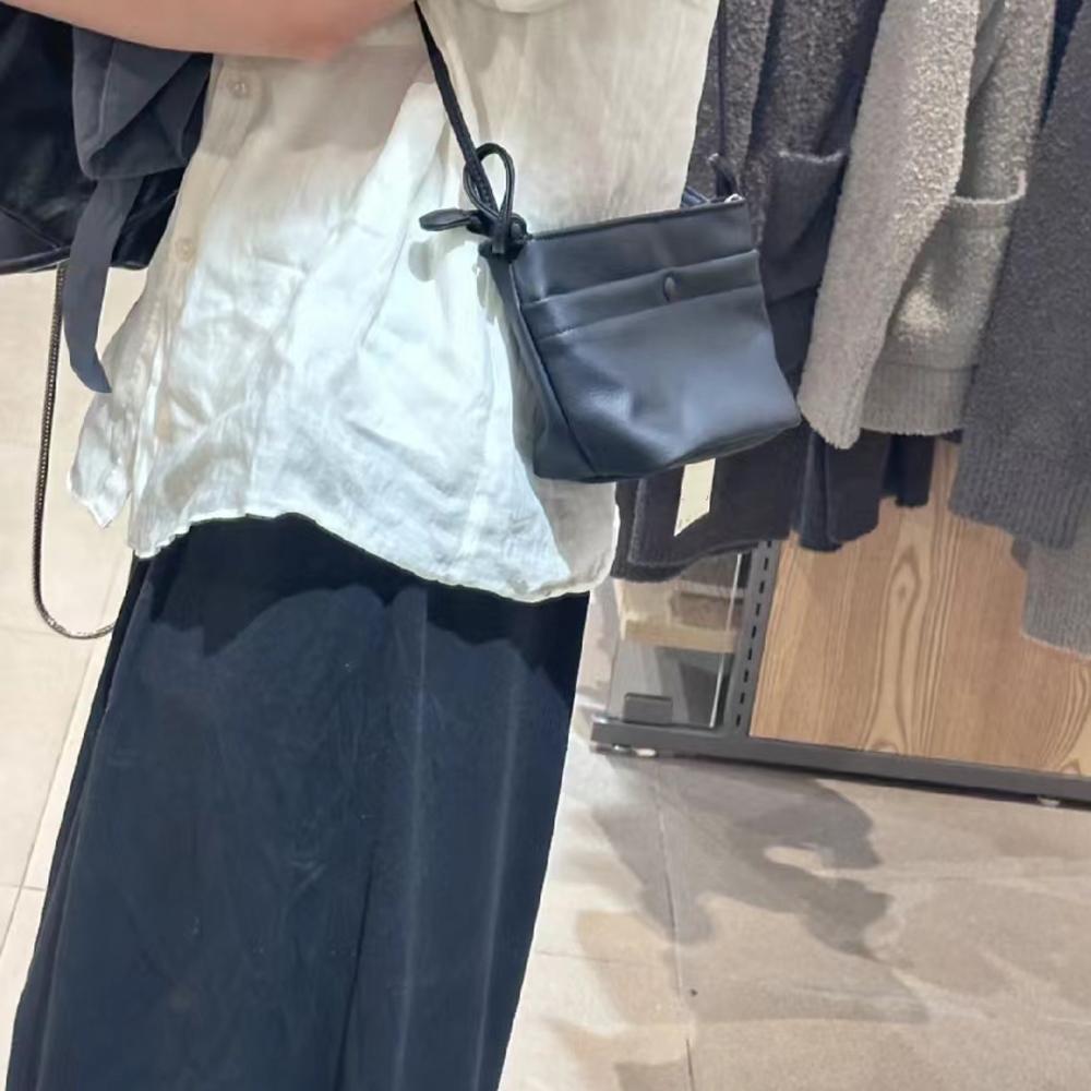 Women's Single-Shoulder Dumpling Bag - High-Quality Minimalist Bucket Crossbody for Autumn/Winter 2025 Fashion Trends Women's Single-Shoulder Dumpling Bag - High-Quality Minimalist Bucket Crossbody for Autumn/Winter 2025 Fashion Trends