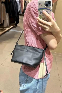 Women's Single-Shoulder Dumpling Bag - High-Quality Minimalist Bucket Crossbody for Autumn/Winter 2025 Fashion Trends