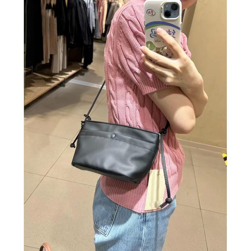 Women's Single-Shoulder Dumpling Bag - High-Quality Minimalist Bucket Crossbody for Autumn/Winter 2025 Fashion Trends Women's Single-Shoulder Dumpling Bag - High-Quality Minimalist Bucket Crossbody for Autumn/Winter 2025 Fashion Trends
