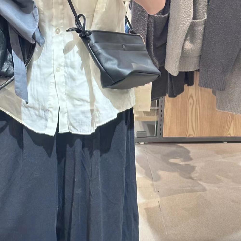 Women's Single-Shoulder Dumpling Bag - High-Quality Minimalist Bucket Crossbody for Autumn/Winter 2025 Fashion Trends Women's Single-Shoulder Dumpling Bag - High-Quality Minimalist Bucket Crossbody for Autumn/Winter 2025 Fashion Trends