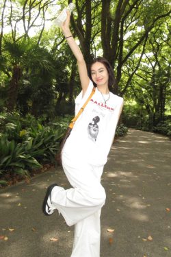 Women's Sleeveless High Street T-Shirt - American Style Cotton Vest for Summer Hip Hop, College Couple Top, Casual Fashion