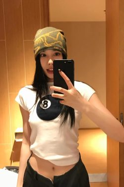 Women's Slim Fit Black 8 Print Short Sleeve T-Shirt - Korean Style Round Neck Pure Cotton Top for Instagram Fashion