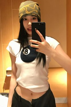 Women's Slim Fit Black 8 Print Short Sleeve T-Shirt - Korean Style Round Neck Pure Cotton Top for Instagram Fashion
