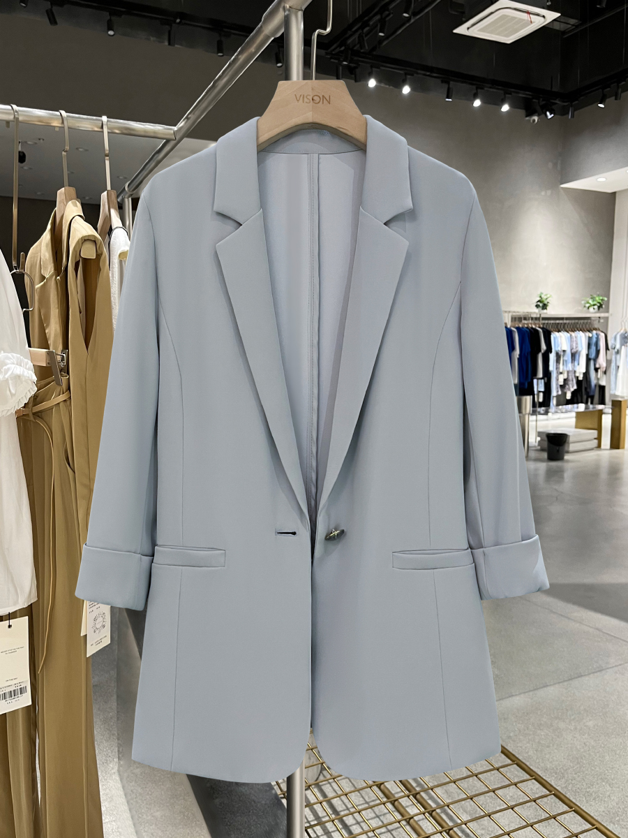 Women’s Slim Fit Blue Blazer Jacket with Seven-Point Sleeves - Trendy Spring/Summer Commuter Style 2025 Women’s Slim Fit Blue Blazer Jacket with Seven-Point Sleeves - Trendy Spring/Summer Commuter Style 2025