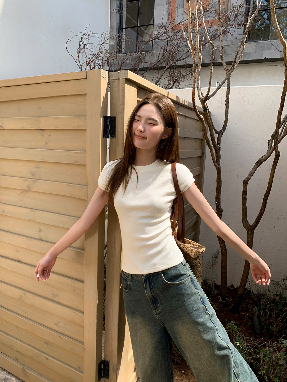 Women's Slim Fit Short Sleeve Raglan T-Shirt - Basic Style Spring/Summer Top, Simple and Elegant Fashion Women's Slim Fit Short Sleeve Raglan T-Shirt - Basic Style Spring/Summer Top, Simple and Elegant Fashion