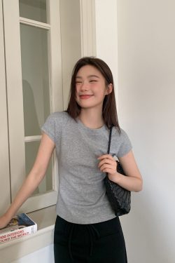 Women's Slim Fit Short Sleeve Raglan T-Shirt - Basic Style Spring/Summer Top, Simple and Elegant Fashion